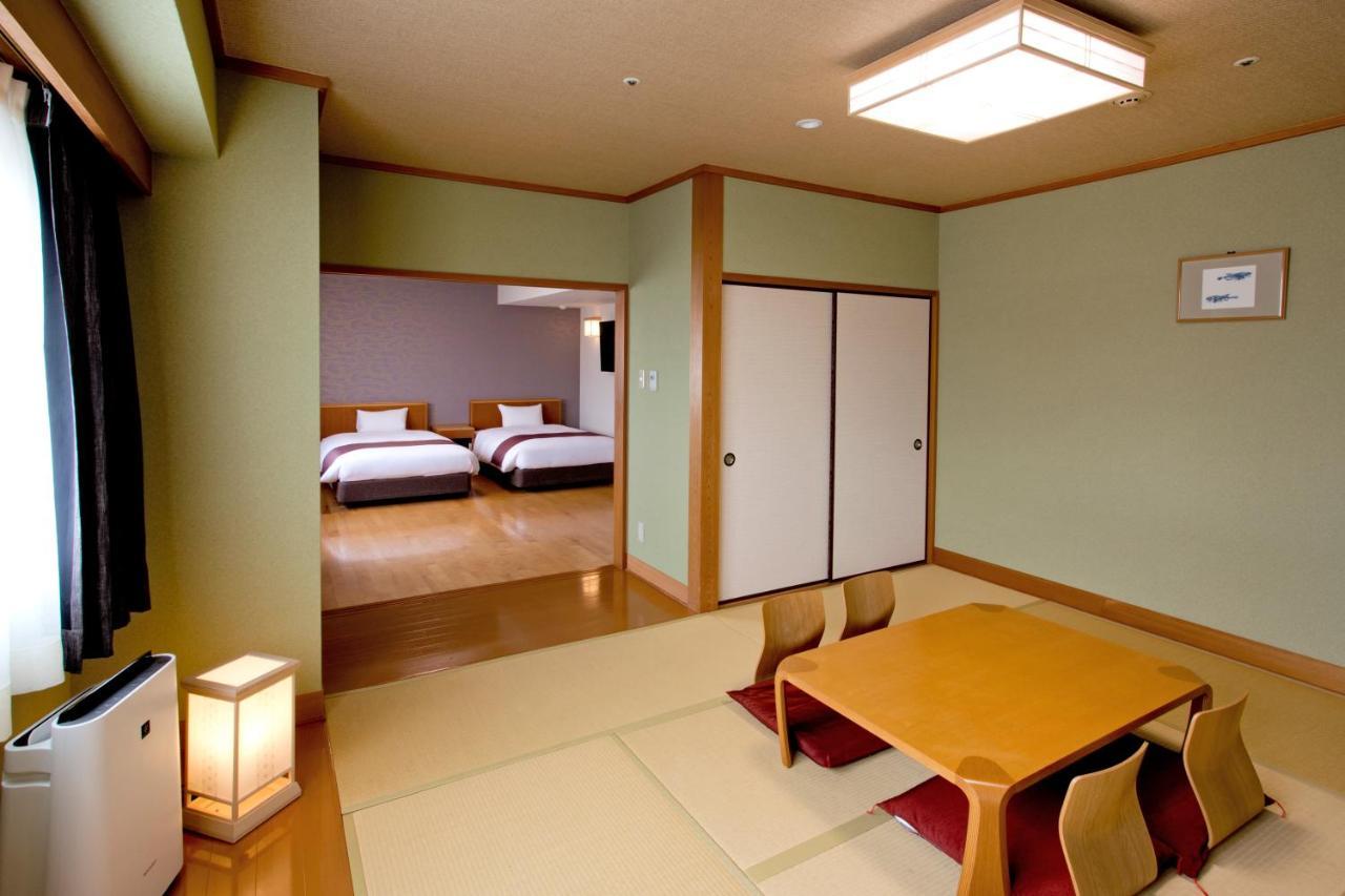 Natural Hot Spring Yaoji Hakata Hotel Фукуока Экстерьер фото