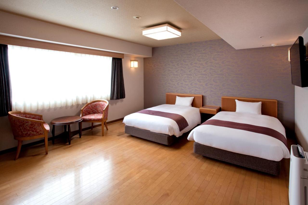 Natural Hot Spring Yaoji Hakata Hotel Фукуока Экстерьер фото